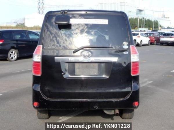 Used 2007 AT toyota noah ZRR75G Image[5]