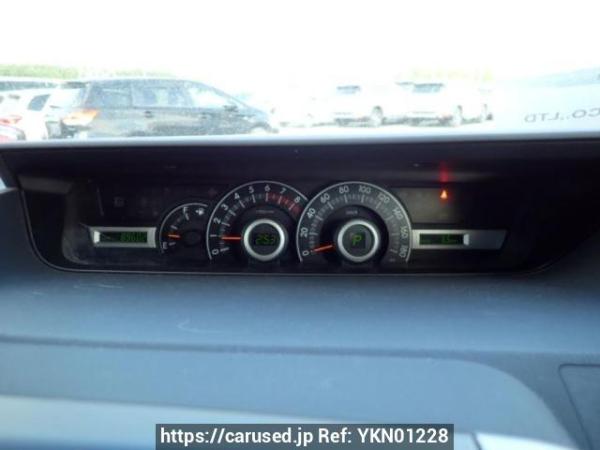 Used 2007 AT toyota noah ZRR75G Image[23]