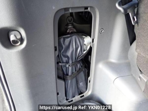 Used 2007 AT toyota noah ZRR75G Image[37]