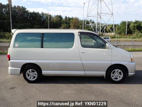 Used 2001 AT toyota regius-wagon RCH41W Image[7]