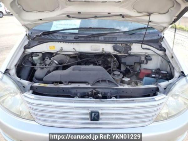 Used 2001 AT toyota regius-wagon RCH41W Image[9]
