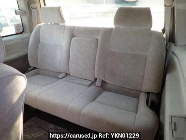 Used 2001 AT toyota regius-wagon RCH41W Image[15]
