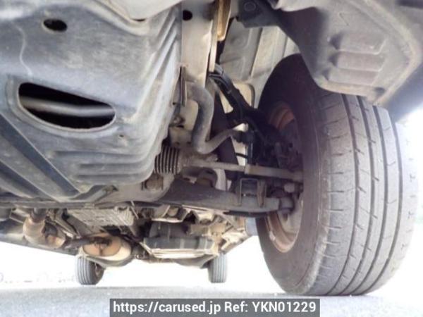 Used 2001 AT toyota regius-wagon RCH41W Image[33]