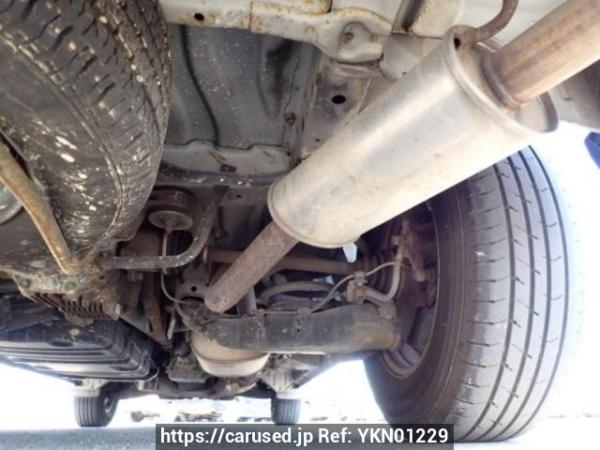 Used 2001 AT toyota regius-wagon RCH41W Image[35]
