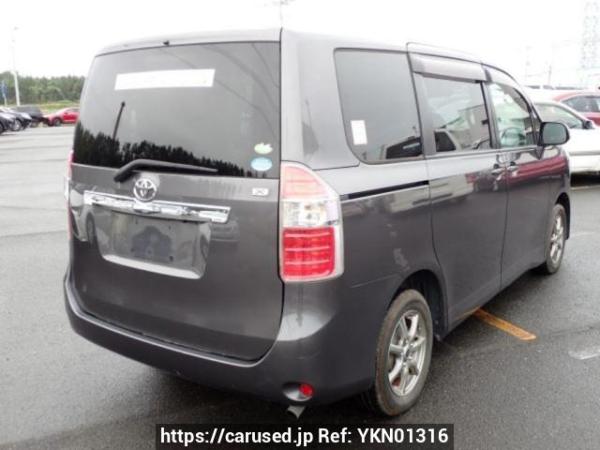 Used 2007 AT toyota noah ZRR70G Image[6]