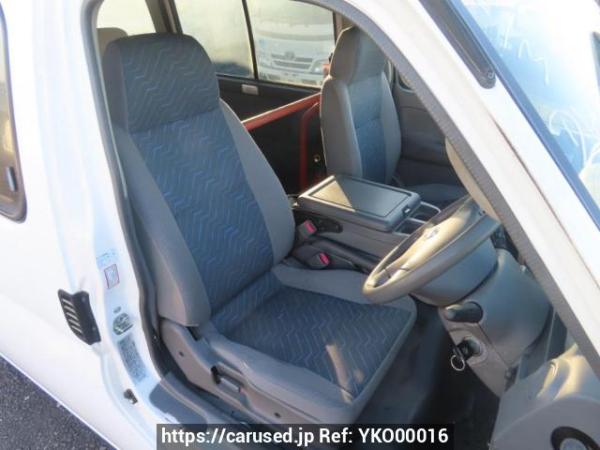 Used 2003 AT nissan caravan-van DWMGE25 Image[19]