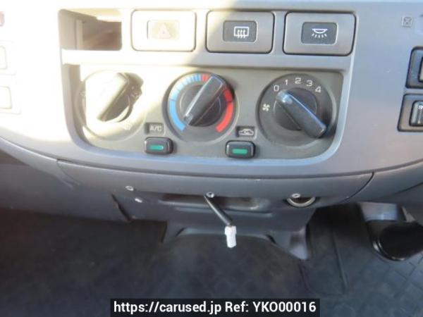 Used 2003 AT nissan caravan-van DWMGE25 Image[30]