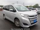 Toyota Noah ZWR80G