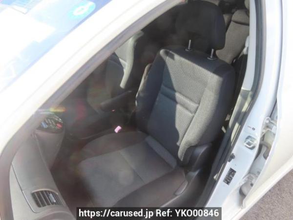 Used 2004 AT toyota wish ZNE10G Image[16]