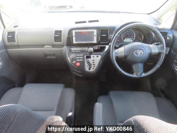 Used 2004 AT toyota wish ZNE10G Image[21]