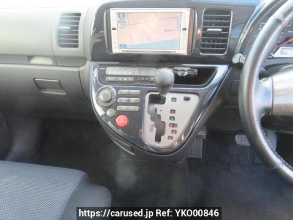 Used 2004 AT toyota wish ZNE10G Image[24]