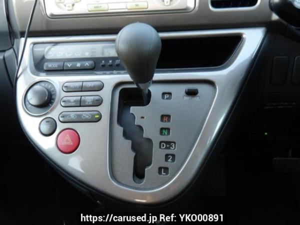 Used 2003 AT toyota wish ZNE10G Image[25]