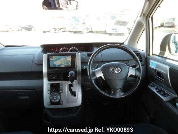 Used 2008 AT toyota voxy ZRR70W Image[21]