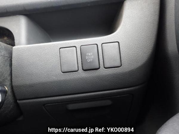 Used 2007 AT toyota noah ZRR75G Image[25]