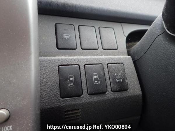 Used 2007 AT toyota noah ZRR75G Image[26]