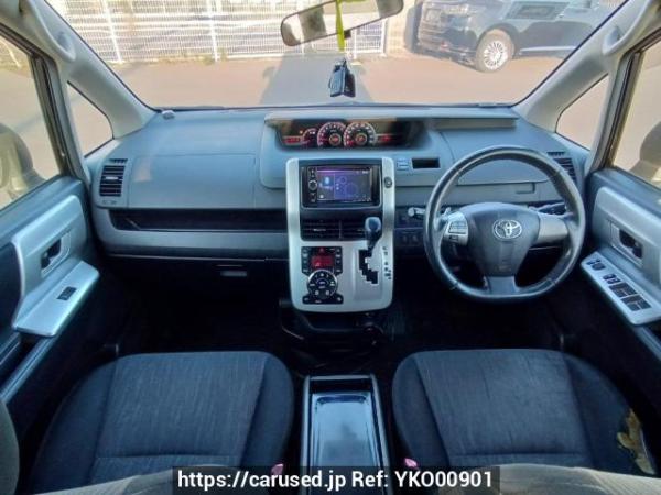 Used 2010 AT toyota noah ZRR75W Image[17]