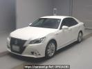 Toyota Crown Hybrid AWS210