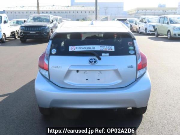 Used 2017 AT toyota aqua NHP10 Image[5]