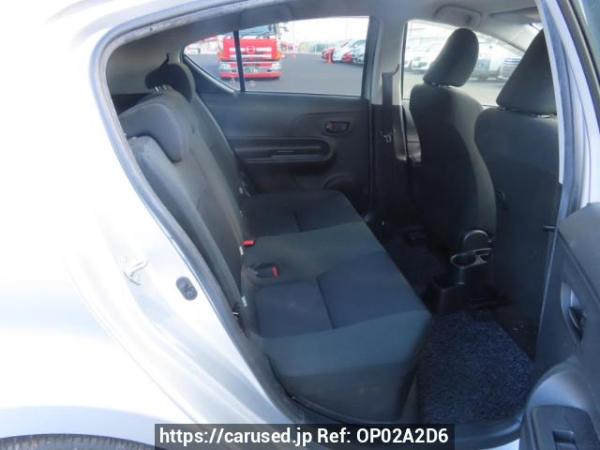 Used 2017 AT toyota aqua NHP10 Image[19]