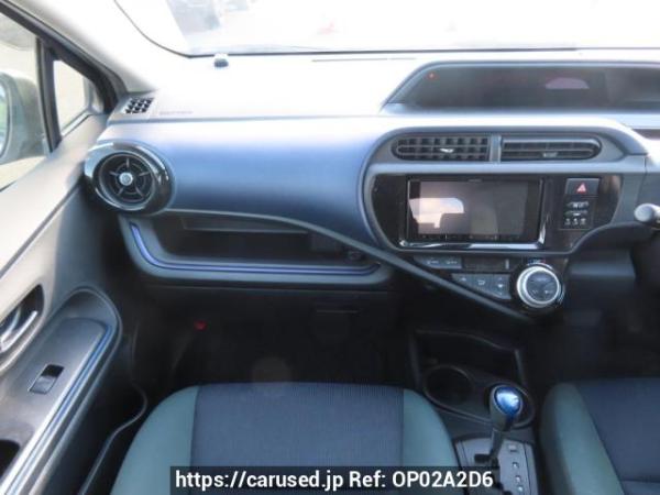 Used 2017 AT toyota aqua NHP10 Image[22]