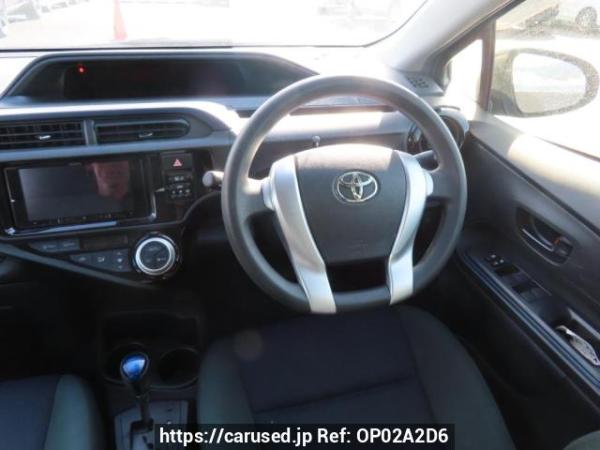 Used 2017 AT toyota aqua NHP10 Image[23]