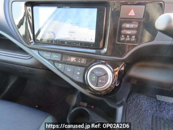 Used 2017 AT toyota aqua NHP10 Image[27]