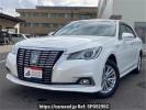Toyota Crown Hybrid AWS211