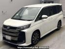 Toyota Noah ZWR90W