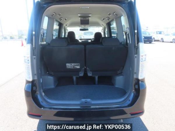Used 2007 AT toyota noah ZRR75W Image[8]