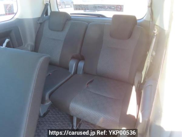Used 2007 AT toyota noah ZRR75W Image[16]