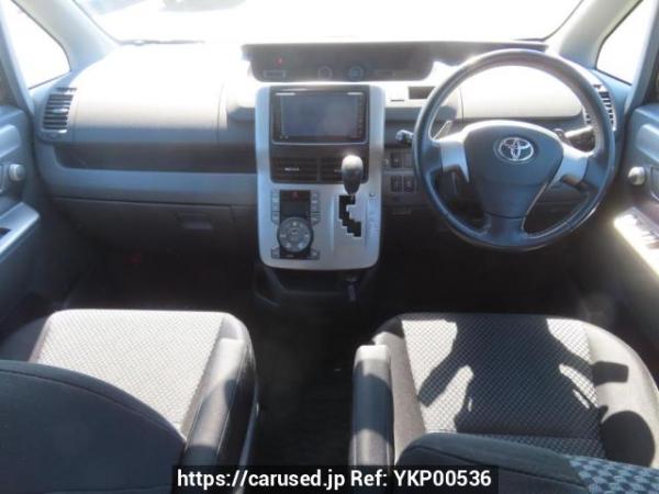 Used 2007 AT toyota noah ZRR75W Image[17]