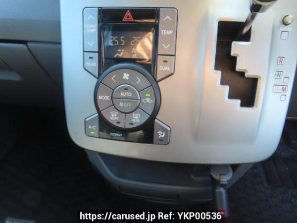 Used 2007 AT toyota noah ZRR75W Image[22]