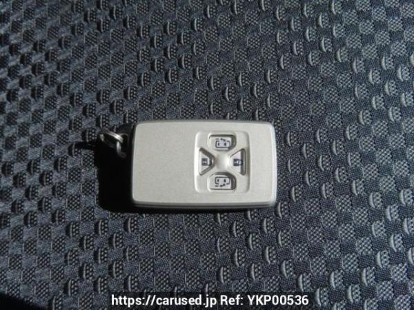 Used 2007 AT toyota noah ZRR75W Image[28]