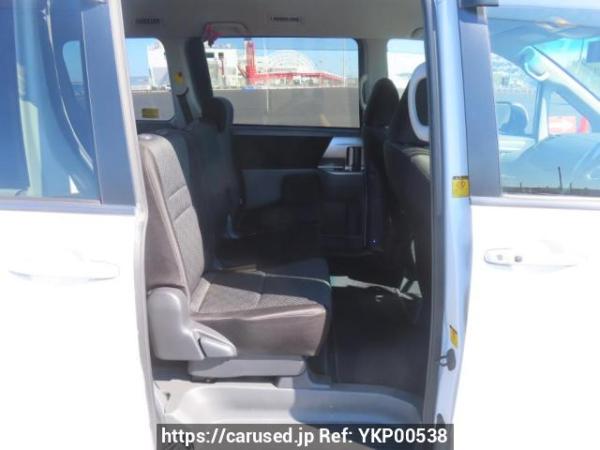 Used 2009 AT toyota noah ZRR70W Image[13]