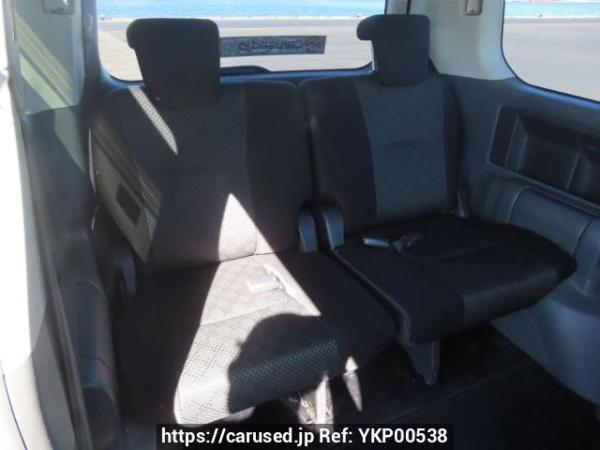 Used 2009 AT toyota noah ZRR70W Image[15]
