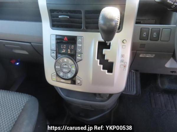 Used 2009 AT toyota noah ZRR70W Image[24]