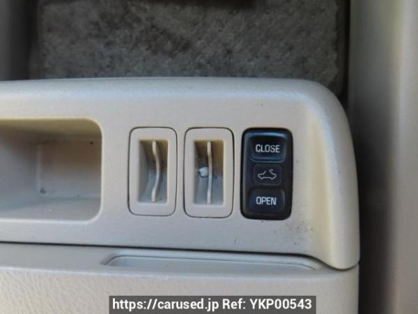 Used 2005 AT toyota alphard MNH10W Image[29]