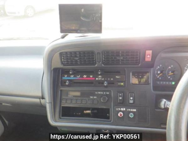 Used 2004 AT toyota hiace-van TRH122K Image[16]