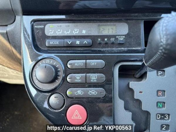 Used 2003 AT toyota wish ZNE10G Image[27]