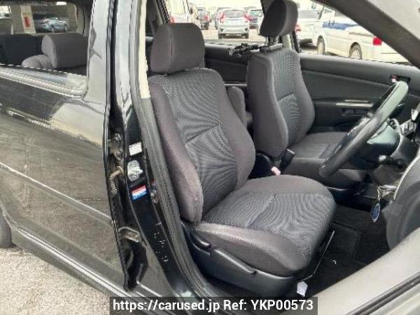 Used 2005 AT toyota wish ZNE10G Image[11]
