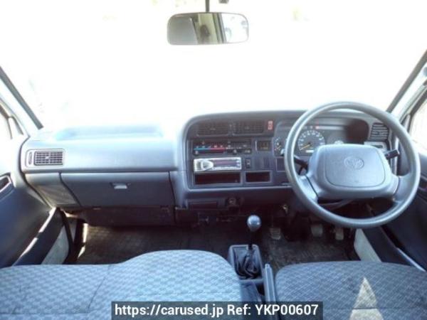 Used 2003 MT toyota hiace-van TRH112K Image[16]