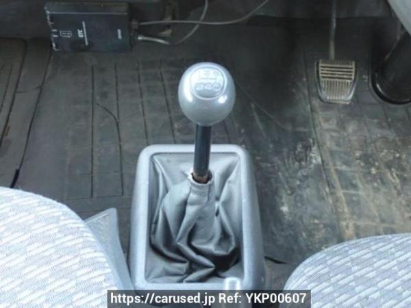 Used 2003 MT toyota hiace-van TRH112K Image[21]