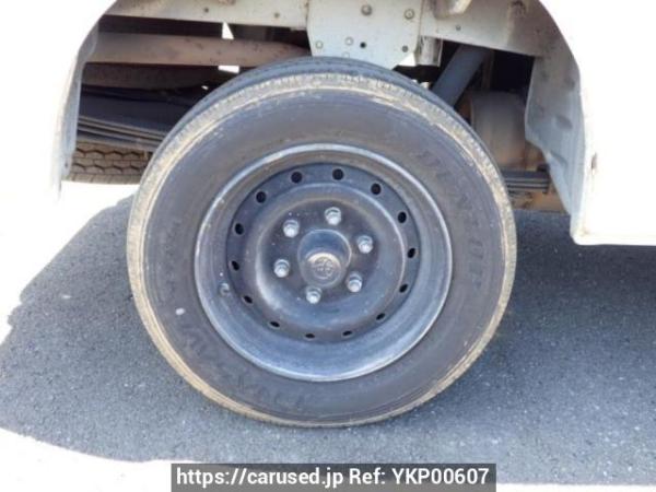 Used 2003 MT toyota hiace-van TRH112K Image[28]