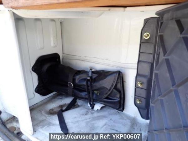 Used 2003 MT toyota hiace-van TRH112K Image[37]