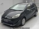 Toyota Aqua NHP10