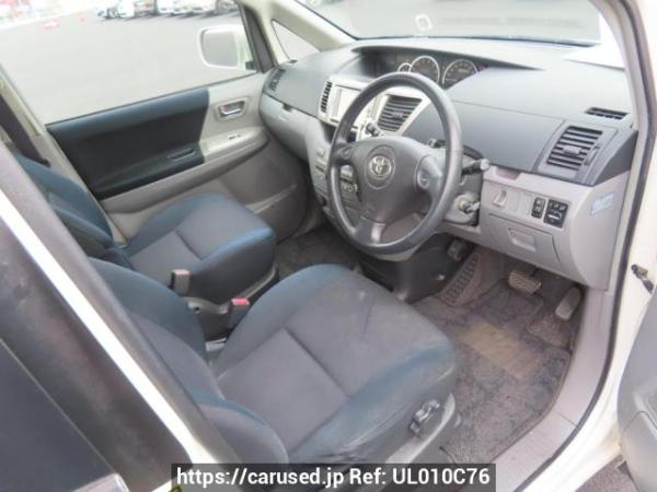 Used 2005 AT toyota noah AZR60G Image[13]