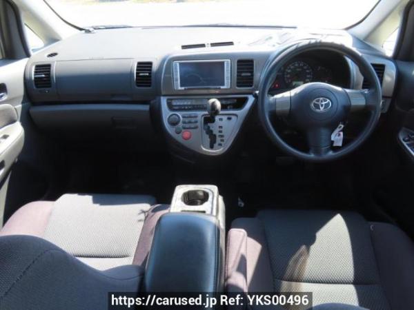 Used 2004 AT toyota wish ZNE10G Image[17]