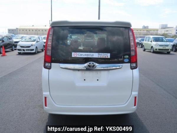 Used 2016 AT toyota noah ZRR80G Image[5]