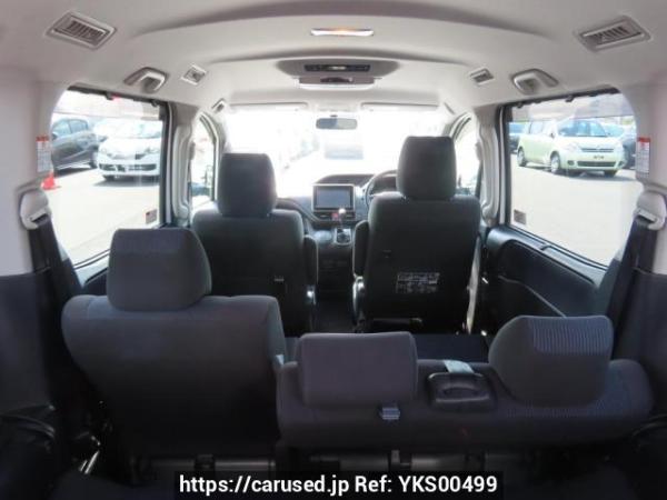 Used 2016 AT toyota noah ZRR80G Image[9]