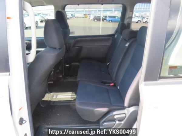Used 2016 AT toyota noah ZRR80G Image[19]